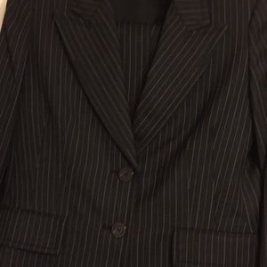 Women’s Pant suit Make a reasonable offer